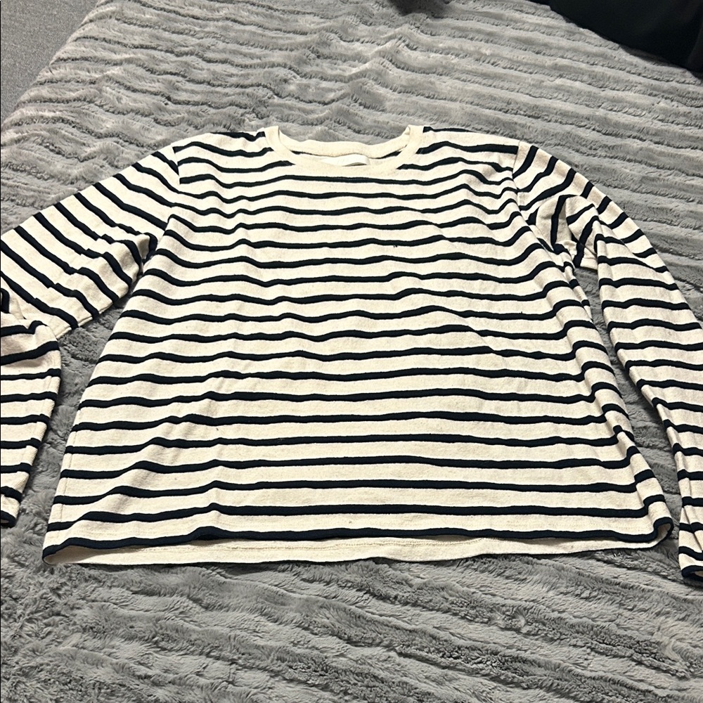 Striped Long Sleeve Tee - Black and White